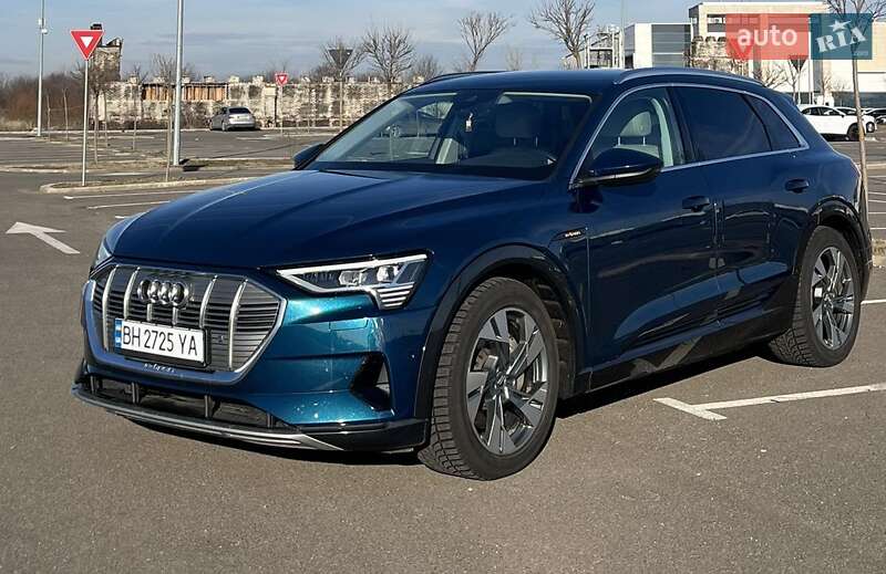 Audi e-tron 2019