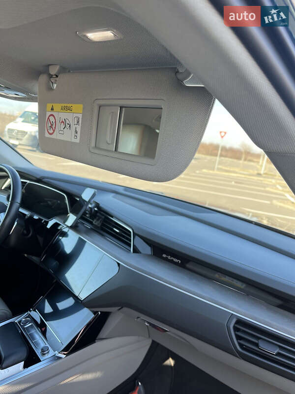 Внедорожник / Кроссовер Audi e-tron 2019 в Одессе фото 10 Внедорожник / Кроссовер Audi e-tron 2019 в Одессе