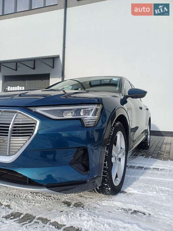 Внедорожник / Кроссовер Audi e-tron 2019 в Львове