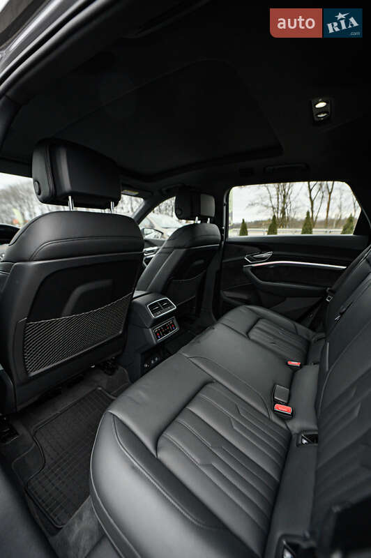 Внедорожник / Кроссовер Audi e-tron 2020 в Львове фото 34 Внедорожник / Кроссовер Audi e-tron 2020 в Львове