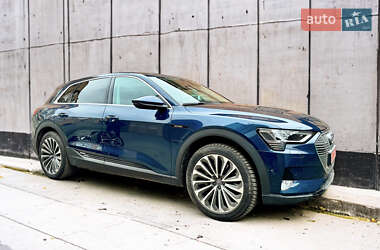 Внедорожник / Кроссовер Audi e-tron 2019 в 