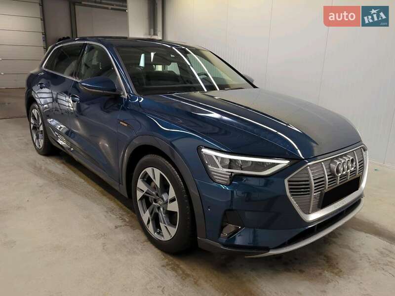 Позашляховик / Кросовер Audi e-tron 2019 в Коломиї