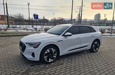 Позашляховик / Кросовер Audi e-tron 2022 в Львові