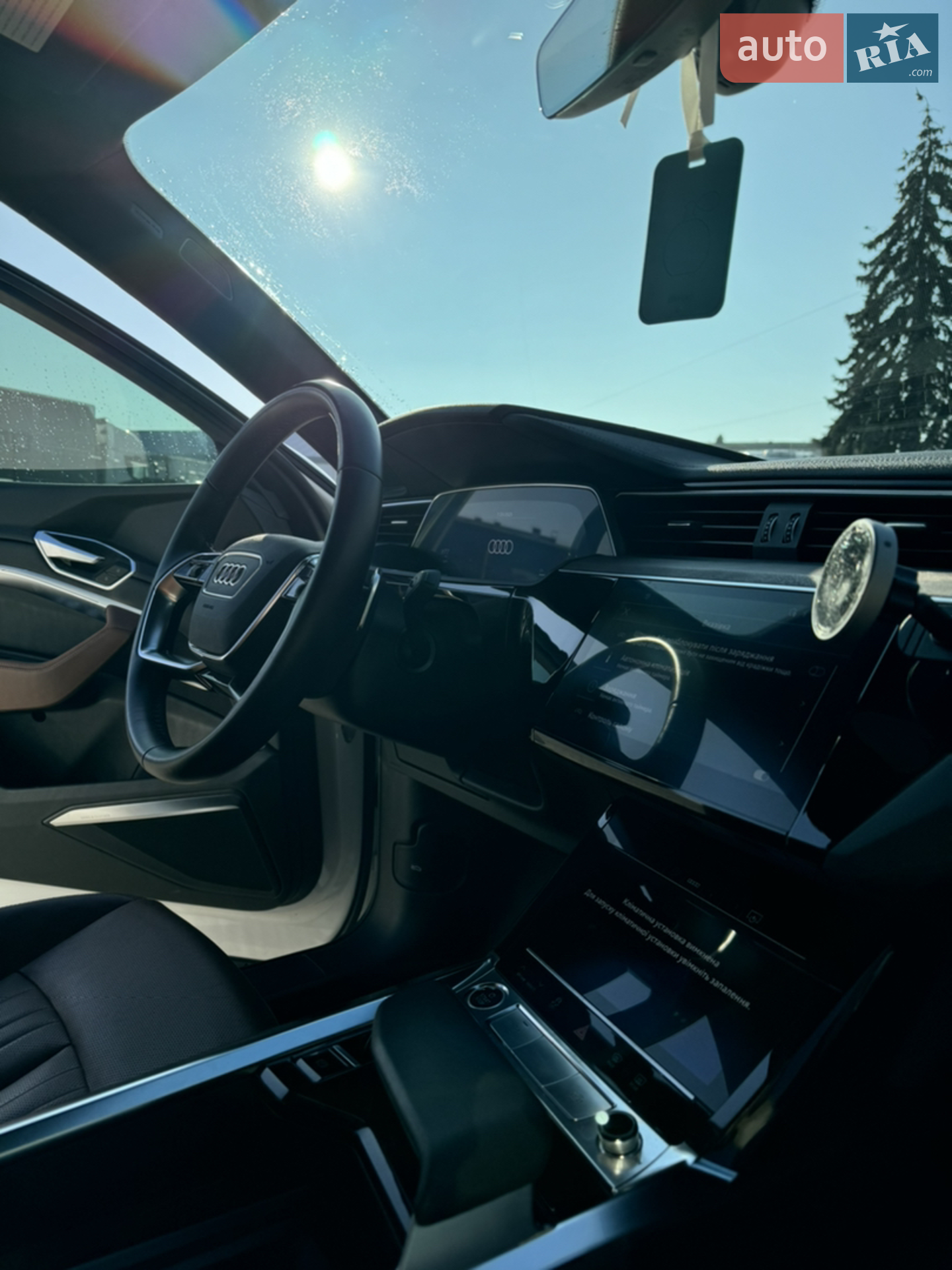 2021 Audi e-tron - мініатюра 23