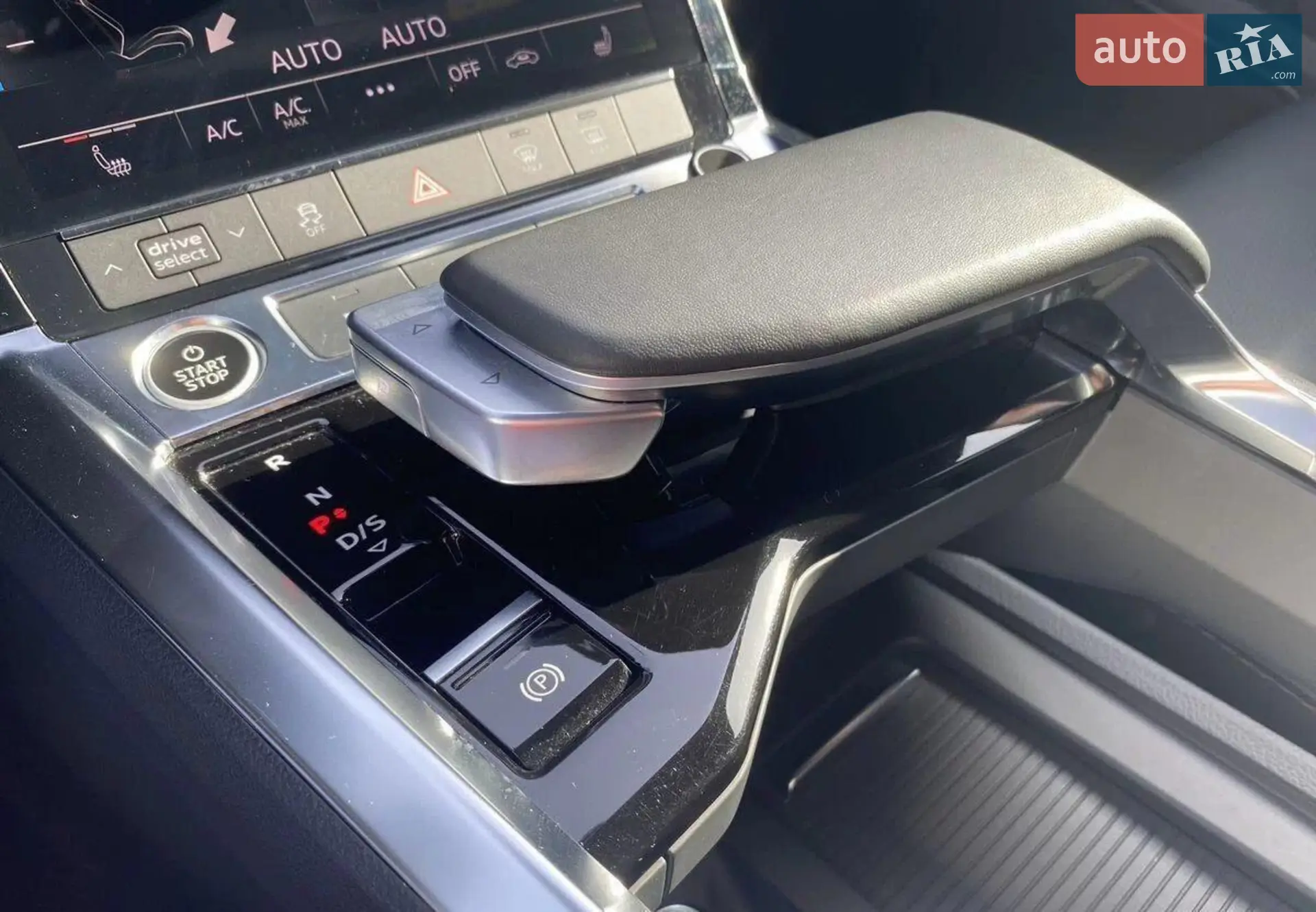 2019 Audi e-tron - мініатюра 6