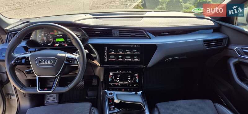 Внедорожник / Кроссовер Audi e-tron 2022 в Черкассах