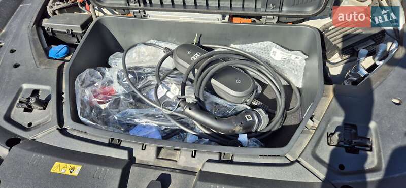 Внедорожник / Кроссовер Audi e-tron 2022 в Черкассах