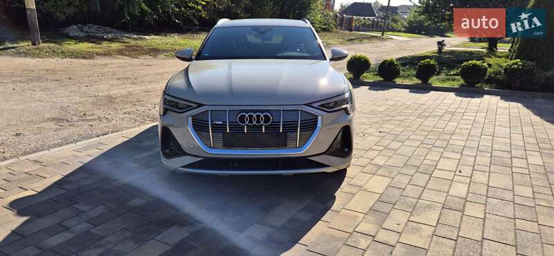Внедорожник / Кроссовер Audi e-tron 2022 в Черкассах