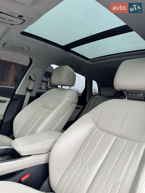 Внедорожник / Кроссовер Audi e-tron 2019 в Житомире