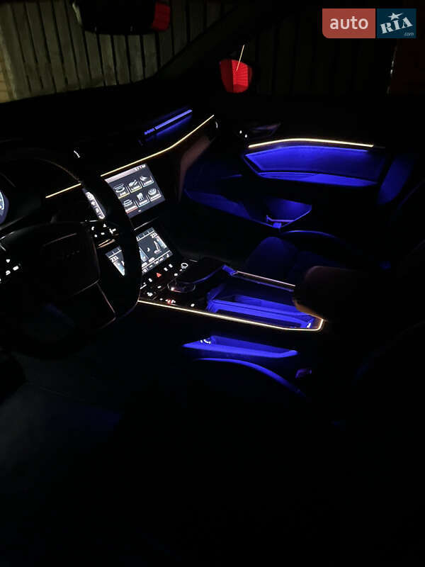 Внедорожник / Кроссовер Audi e-tron 2020 в Киеве