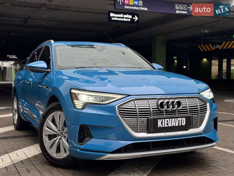 Позашляховик / Кросовер Audi e-tron 2019 в Києві