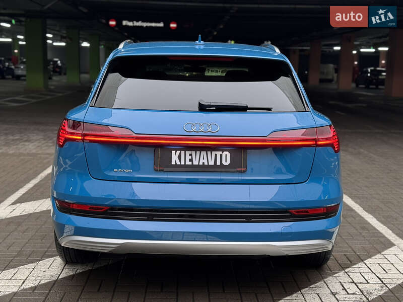 Позашляховик / Кросовер Audi e-tron 2019 в Києві