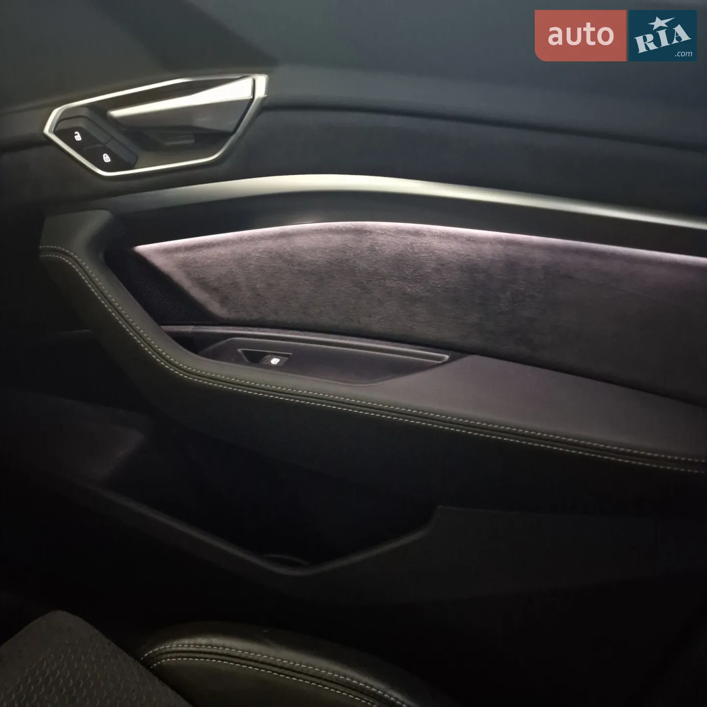 2020 Audi e-tron - мініатюра 11