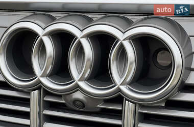 Внедорожник / Кроссовер Audi e-tron 2020 в 