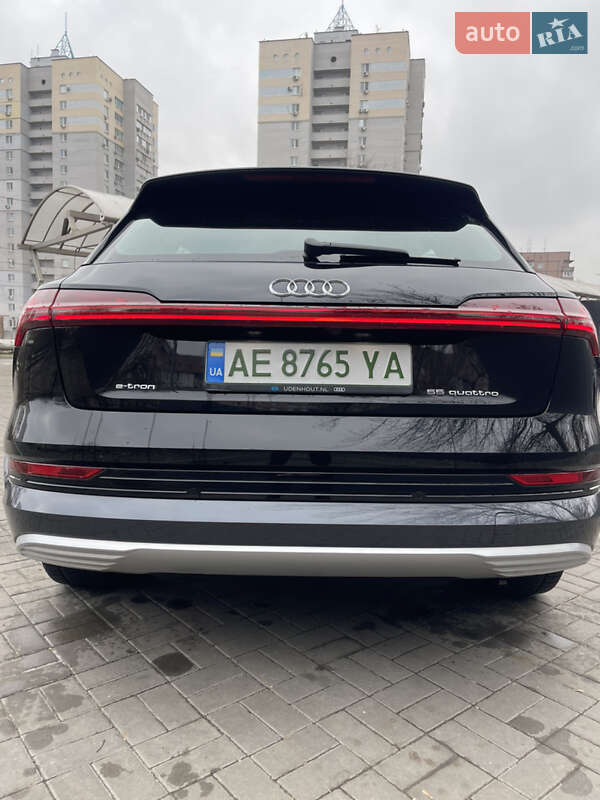 Позашляховик / Кросовер Audi e-tron 2019 в Дніпрі