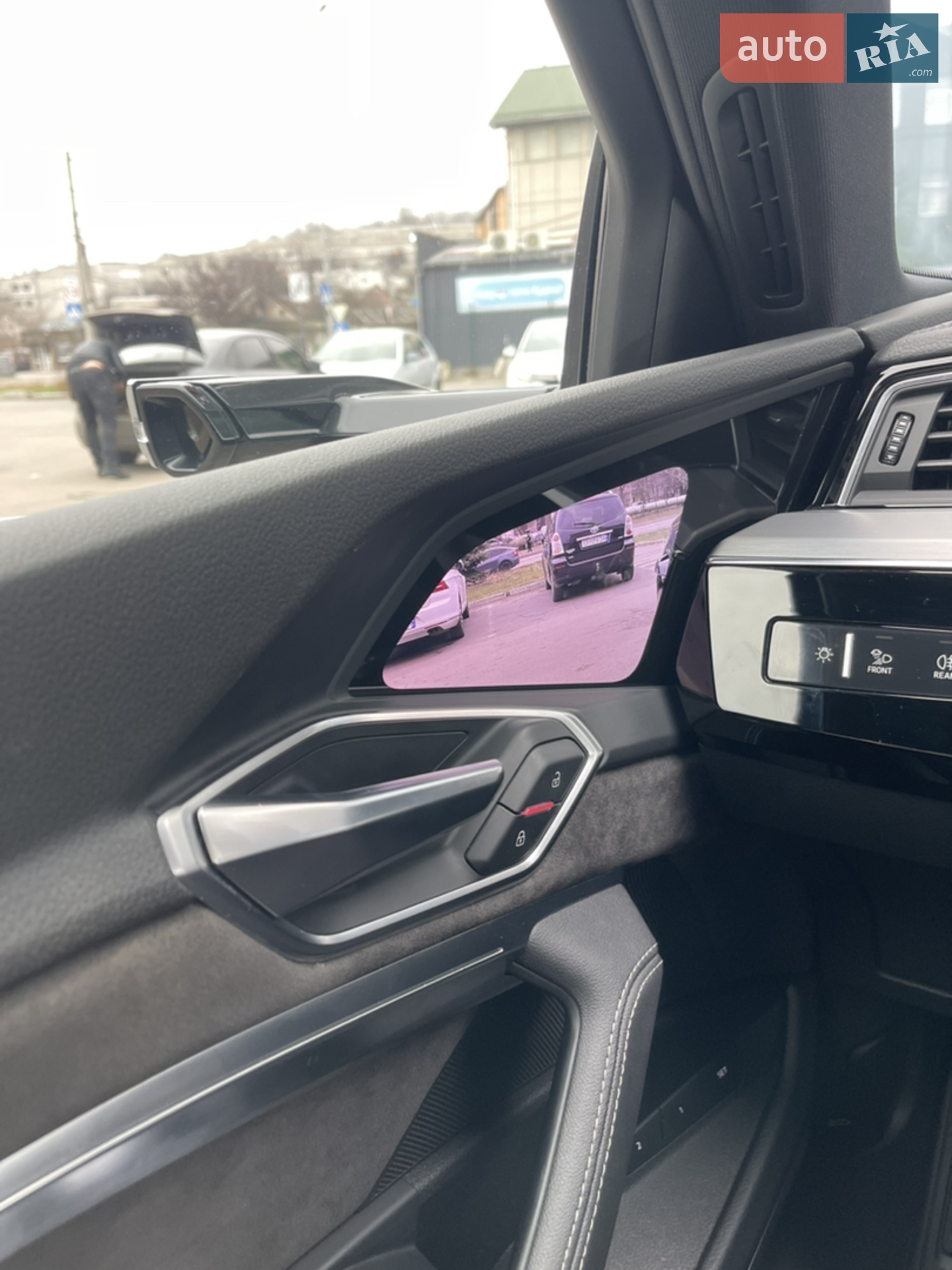 2019 Audi e-tron - мініатюра 35