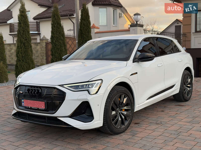 Внедорожник / Кроссовер Audi e-tron 2022 в Ровно