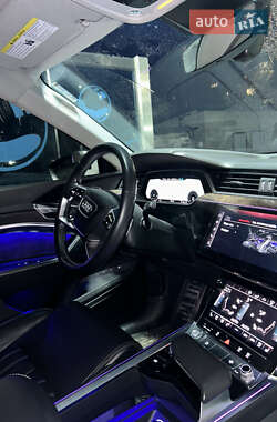 Универсал Audi e-tron 2019 в 
