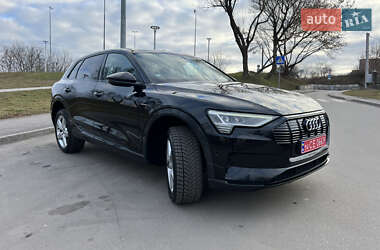 Внедорожник / Кроссовер Audi e-tron 2019 в 