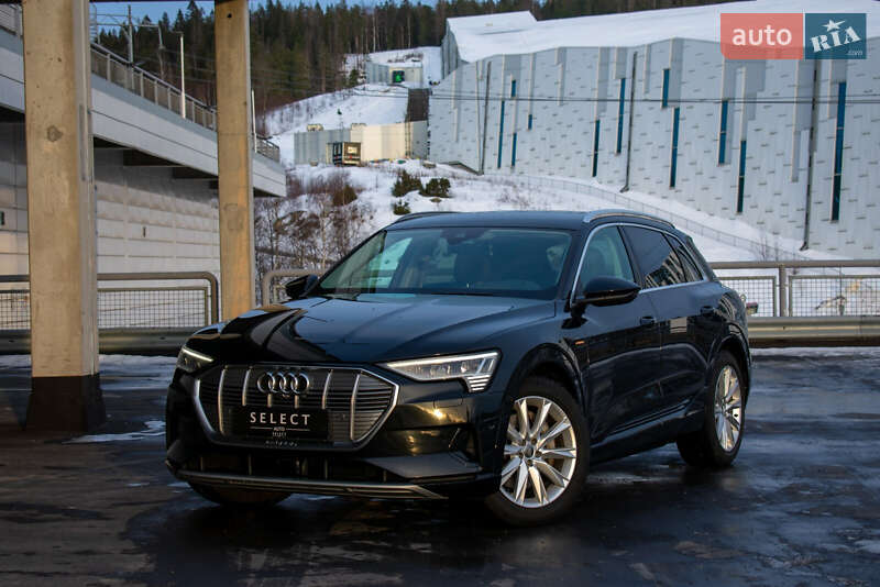 Позашляховик / Кросовер Audi e-tron 2019 в Києві