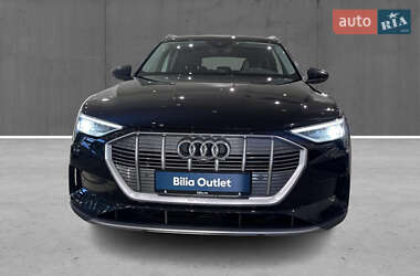 Внедорожник / Кроссовер Audi e-tron 2020 в 