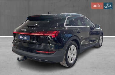 Внедорожник / Кроссовер Audi e-tron 2020 в 