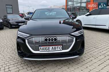 Позашляховик / Кросовер Audi e-tron 2021 в 