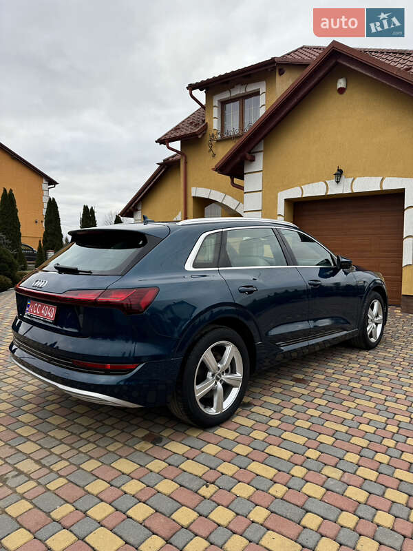 Позашляховик / Кросовер Audi e-tron 2020 в Львові
