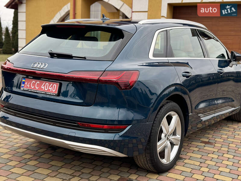 Позашляховик / Кросовер Audi e-tron 2020 в Львові