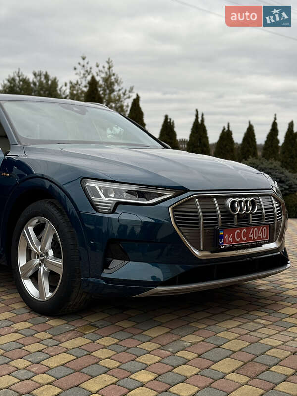Позашляховик / Кросовер Audi e-tron 2020 в Львові
