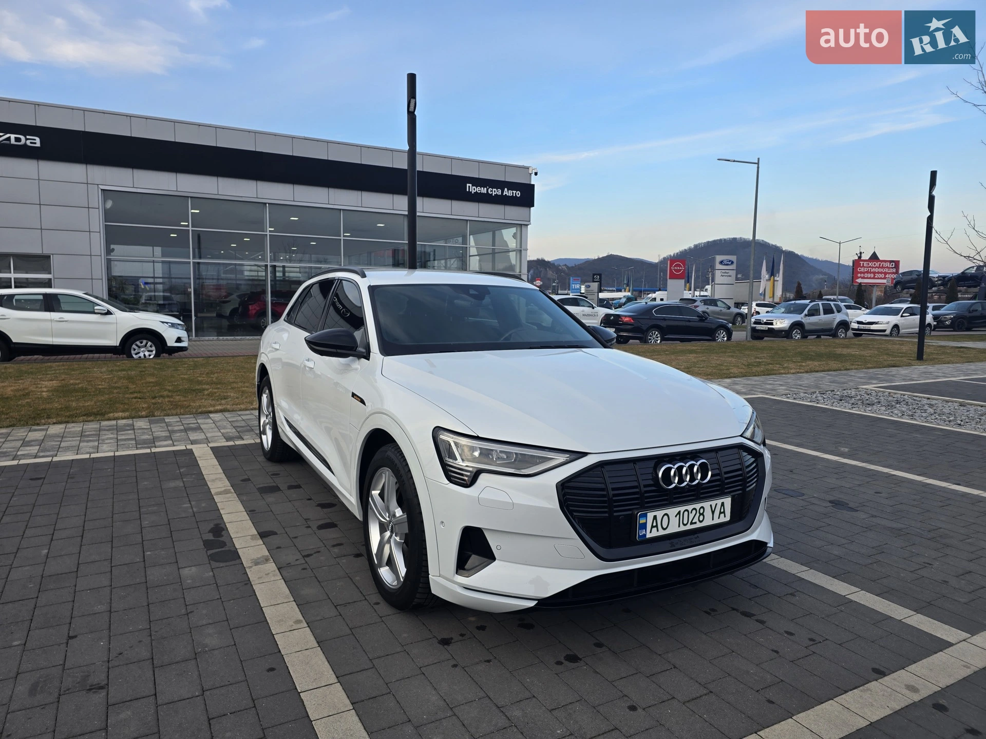 2020 Audi e-tron - мініатюра 5