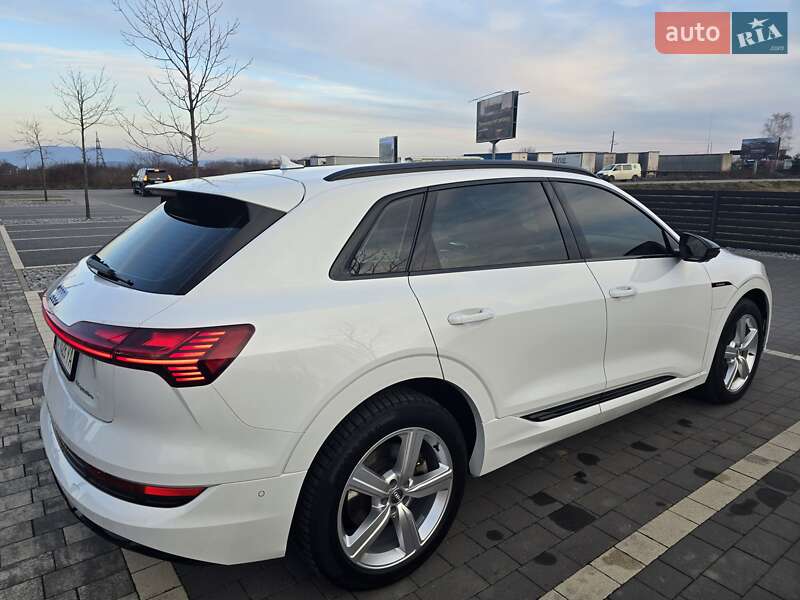 Внедорожник / Кроссовер Audi e-tron 2020 в Мукачево