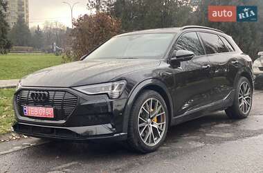 Внедорожник / Кроссовер Audi e-tron 2019 в 