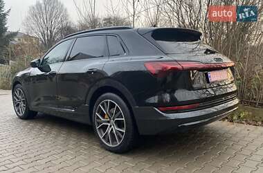 Внедорожник / Кроссовер Audi e-tron 2019 в 