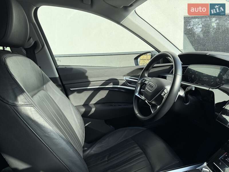 Позашляховик / Кросовер Audi e-tron 2019 в Дніпрі