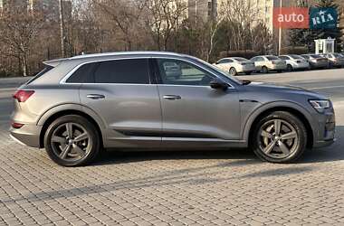 Внедорожник / Кроссовер Audi e-tron 2019 в Днепре