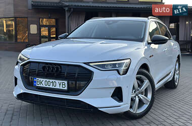 Позашляховик / Кросовер Audi e-tron 2020 в Рівному