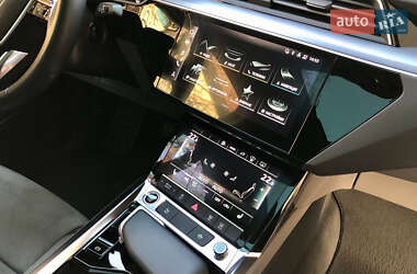 Внедорожник / Кроссовер Audi e-tron 2021 в 