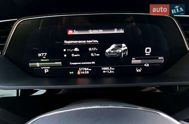 Внедорожник / Кроссовер Audi e-tron 2021 в 