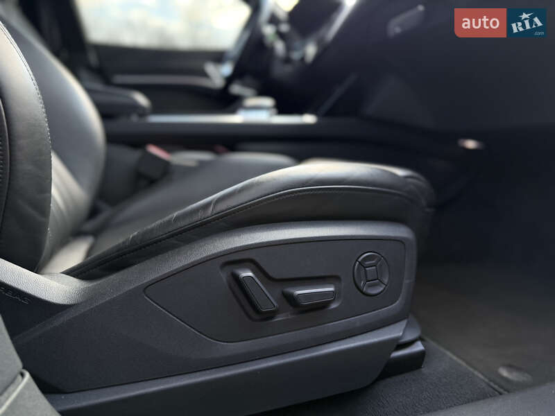 Позашляховик / Кросовер Audi e-tron 2018 в Львові фото 69 Позашляховик / Кросовер Audi e-tron 2018 в Львові