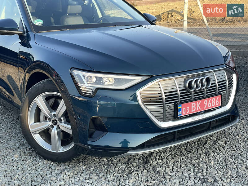 Позашляховик / Кросовер Audi e-tron 2021 в Львові