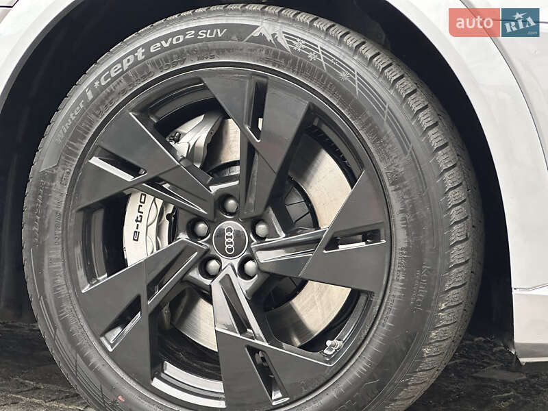 Внедорожник / Кроссовер Audi e-tron 2022 в Коломые