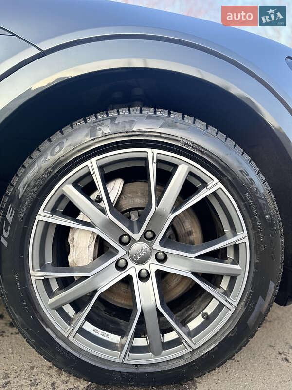 Внедорожник / Кроссовер Audi e-tron 2019 в Львове фото 18 Внедорожник / Кроссовер Audi e-tron 2019 в Львове