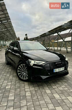 Внедорожник / Кроссовер Audi e-tron 2019 в 