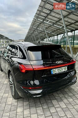 Внедорожник / Кроссовер Audi e-tron 2019 в 