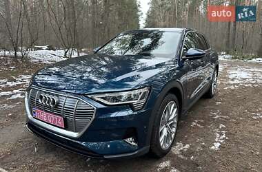 Позашляховик / Кросовер Audi e-tron 2022 в Києві