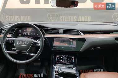 Внедорожник / Кроссовер Audi e-tron 2021 в 