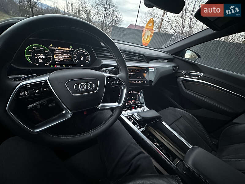 Внедорожник / Кроссовер Audi e-tron 2019 в Иршаве
