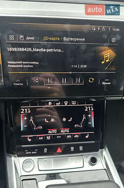Внедорожник / Кроссовер Audi e-tron 2019 в 