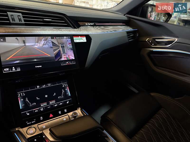 Позашляховик / Кросовер Audi e-tron 2020 в Надвірній